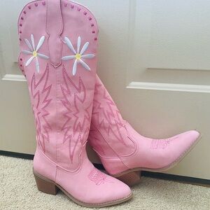 Krista Horton X Pink Lily size 7 cowgirl boots